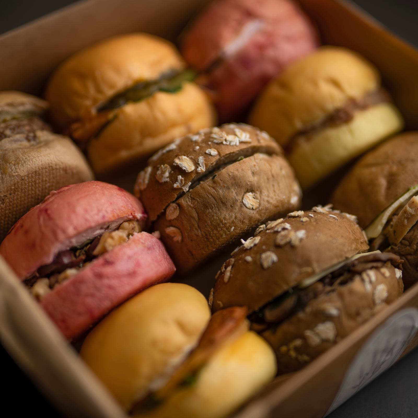 0FE91604-EE5B-41B3-9801-0622A0C2DD09